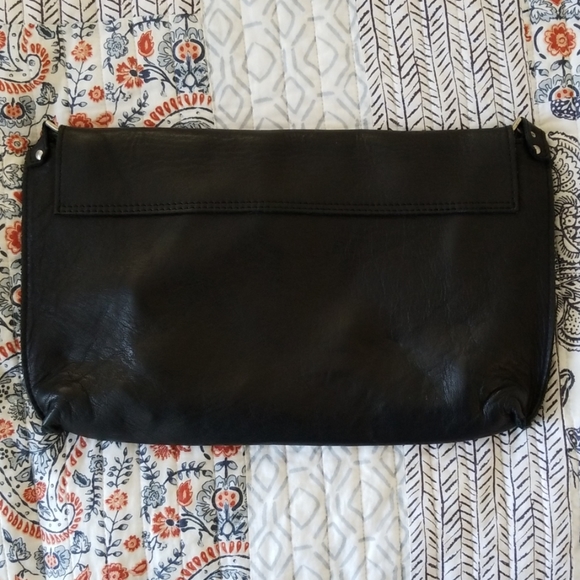 Purse - Picture 2 of 4